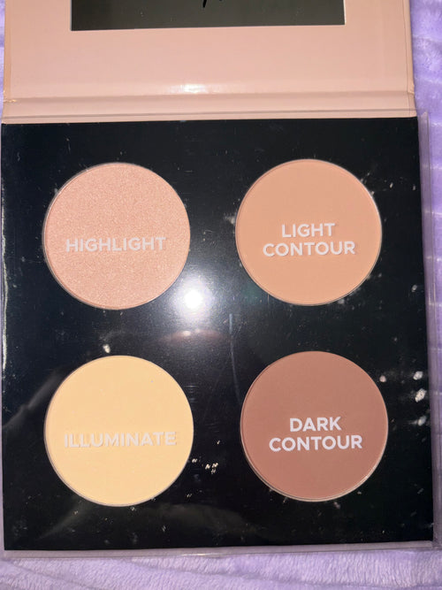 Highlight and bronzer pallet